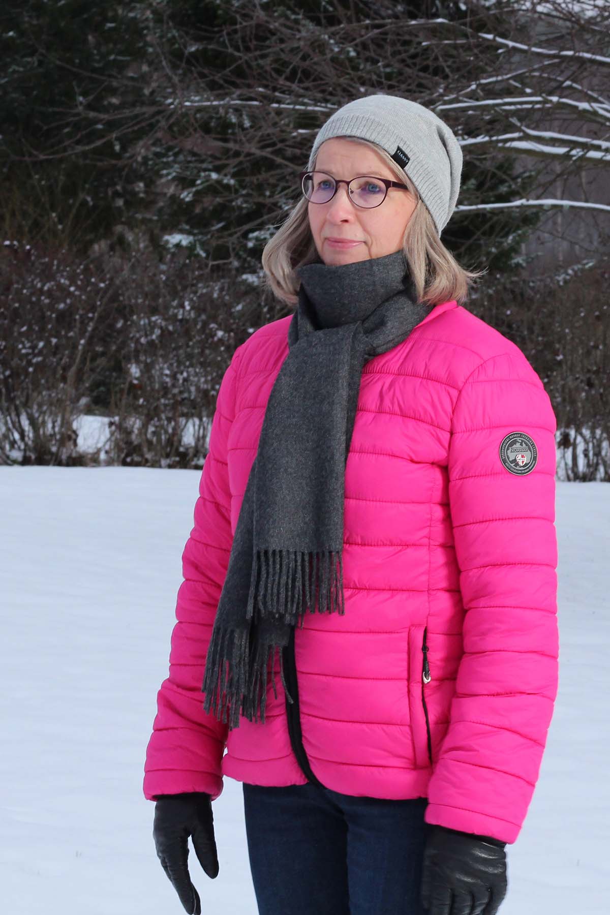 Leveä alpakka kaulahuivi harmaa tummanharmaa Ene