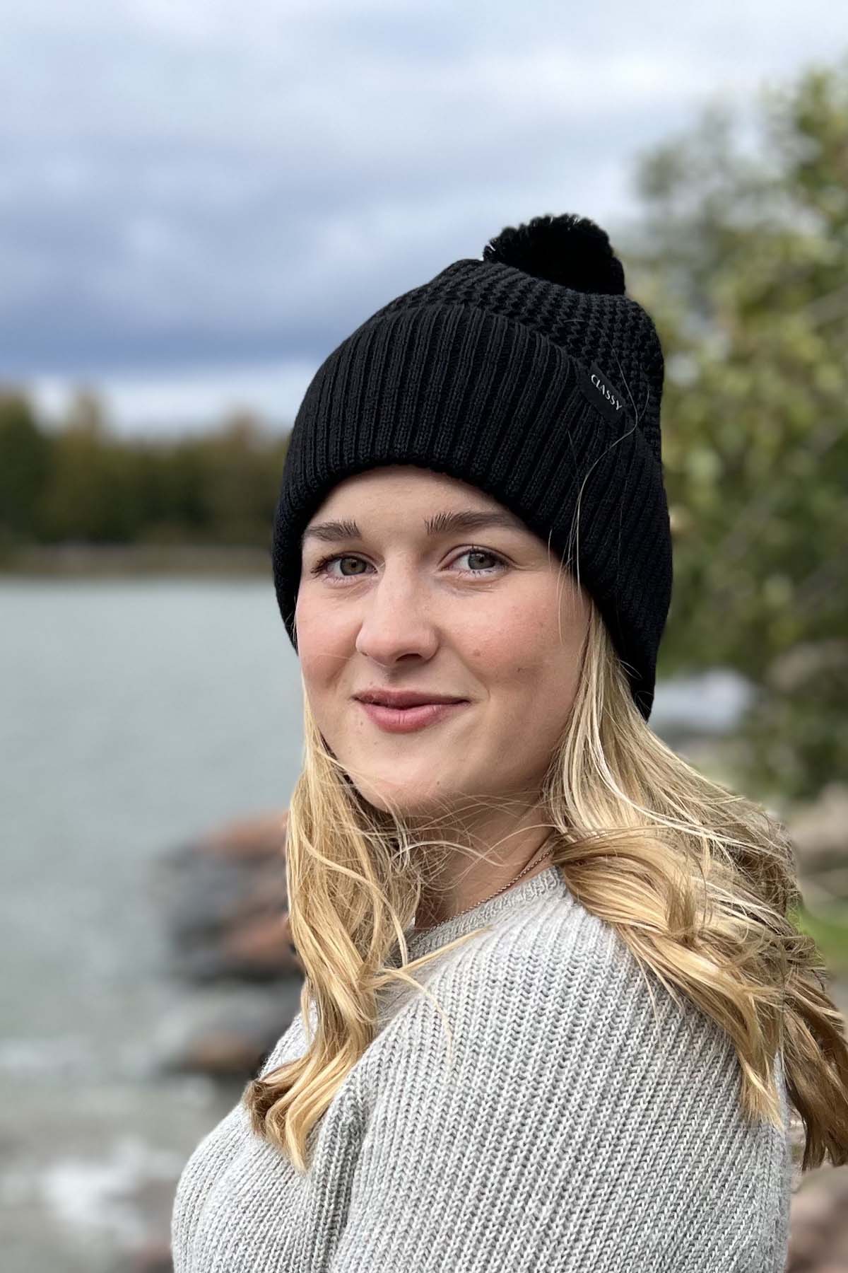 Alpakka pipo musta Suasi sivusta